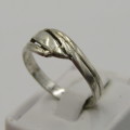 Vintage Sterling silver ring - weighs 2,4g - size T