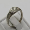Vintage Sterling silver ring - weighs 2,0g - size O