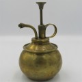 Vintage brass oilcan / sprayer with no nozzle