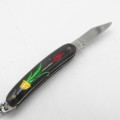 Vintage miniature keychain pocket knife with water plant design - 3 cm long
