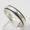 Very Large Mens sterling silver ring Size Z4 - Weight 9,5g