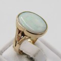 9kt Gold opal ring - mostly green undertones - size O - weight 4,2g ( Opal 15mm x 11mm)