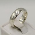 Sterling silver ring - size M 1/2 - weighs 4,5g