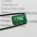 Natural Emerald of 1,325 carat - slightly bluish green with Gemlab certificate