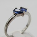 Sterling Silver ring with two blue teardrop stones - Size R - 2,3g