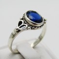 Sterling Silver ring with blue stone - Size M - 2,2g