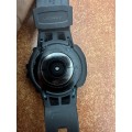 Samsung Watch 4 44mm + Spigen Rugged case worth R999