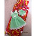 Barbie doll's sleeping bag and nightie set - green/red