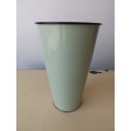 vase ... elegant shape !!!