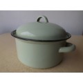 saucepan ... pretty green !!!