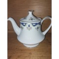 Small vintage procelain Paragon tea pot