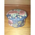 Decorative floarl procelain trinket box