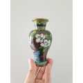 Small vintage closionne floarl vase