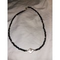 Stunning crystal and pearl dainty beaded necklace