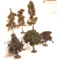 SCENERY OO: 5x Mixed  Trees in Good Used and  Un-boxed condition