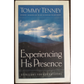 Experiencing His Presence Devotions for God Catchers by Tommy Tenney - HARD COVER
