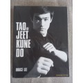 Tao of Jeet Kune Do: New Expanded Edition - Bruce Lee