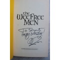 SIGNED: The wee free men - Terry Pratchett