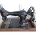 SINGER Sewing Machine 1918 Vintage