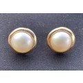 9CT GOLD, GENUINE VINTAGE 19MM MABE PEARL EARRINGS WITH OMEGA CLIP and PIN - 6.61 GRAMS ( 32.95 CT)