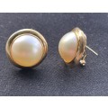 9CT GOLD, GENUINE VINTAGE 19MM MABE PEARL EARRINGS WITH OMEGA CLIP and PIN - 6.61 GRAMS ( 32.95 CT)