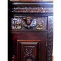 Beautiful Oak Jacobean carved Sideboard