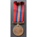 GB - WWII SERVICE MEDAL AND AFRICA STAR MEDAL PRESENTED TO 236015 I.M. OOSTHUIZEN