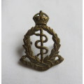 SA MEDICAL CORPS GILDING METAL CAP BADGE WORN 1926-58-NOTE SNAKE HEAD TOUCHES LAUREL WREATH TYPE-2 L