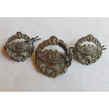 SA TANK CORPS WHITE METAL BERET & COLLAR BADGES-WORN FROM SEPT 1941-MARCH 1943-LUGS INTACT