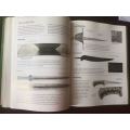 THE WORLD ENCYCLOPEDIA OF KNIVES,DAGGERS & BAYONETS-PUBLISHED 2009-256 PAGES-CONDITION GOOD