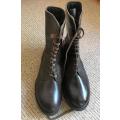 SADF ARMY BOOTS-SIZE 8- NEW