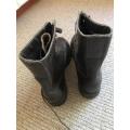 SADF ARMY BOOTS-SIZE 8- NEW