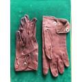 SADF OFFICERS CEREMONIAL PAIR OF LEATHER GLOVES