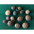 BRITISH GENERAL SERVICE BRASS TUNIC BUTTONS- 14 IN TOTAL