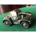 DINKY TOYS NO 670 ARMOURED CAR MADE IN ENGLAND BY MECCANO-ORIGINAL TYRES AND PAINT