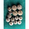 ROYAL ARTILLERY GILT TUNIC BUTTONS-14 SOLD TOGETHER-DIAMETER 20 AND 25 MM