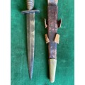 EARLY FAIRBAIRN SYKES FIGHTING KNIFE-RING GRIP PATTERN FROM WW2 PERIOD-ORIGINAL WITH MARKINGS-TOTAL