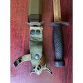 US M8,MILITARY ISSUE FIGHTING KNIFE-VERY GOOD CONDITION-OVERALL LENGTH 29,5 CM