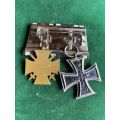 WW1 IMPERIAL GERMANY IRON CROSS EK2 KO MARKING ON RING,MOUNTED WITH HINDENBURG COMBATANTS-MEDAL-GUAR