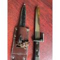 FN FAL RIFLE BAYONET WITH TYPE A STEEL SCABBARD AND LEATHER FROG -VERY GOOD CONDITION