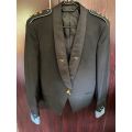 SAAF MESS DRESS JACKET SIZE SMALL MEASURES 49CM ARMPIT TO ARMPIT-GOOD CONDITION BUT NEEDS DRY CLEANI