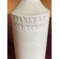 VERY SCARCE HEARLE & CO-EAST LONDON GINGER BEER BOTTLE IN VERY GOOD CONDITION,WITHOUT ANY DAMAGE
