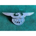 ATLAS AIRCRAFT CORPORATION CAP BADGE-INVOLVED IN BUILDING THE CHEETAH AND ROOIVALK- 2 LUGS