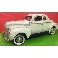 1940 Ford De Luxe 1/18 die cast car