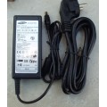 Samsung Laptop Charger 19v 3,42a  5,5 x 2,5mm