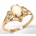 BEAUTIFUL 9CT SOLID YELLOW GOLD OVAL OPAL & DIAMOND RING (INVEST IN GOLD