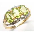 STUNNING 9CT SOLID YELLOW GOLD NATURAL PERIDOT and DIAMOND RING (INVEST IN GOLD