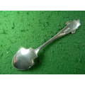 Lincolnepns sugar spoon in good condition