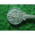 Stunning souvenir spoon from Virginia with two soldiers .excellent condition. FPNS