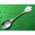 London spoon  as per pictures Silver plated in good condition